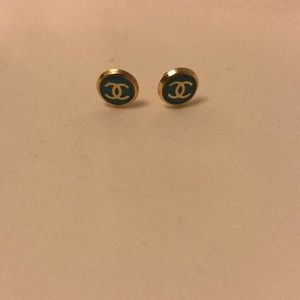 14k gold vintage Chanel Studs